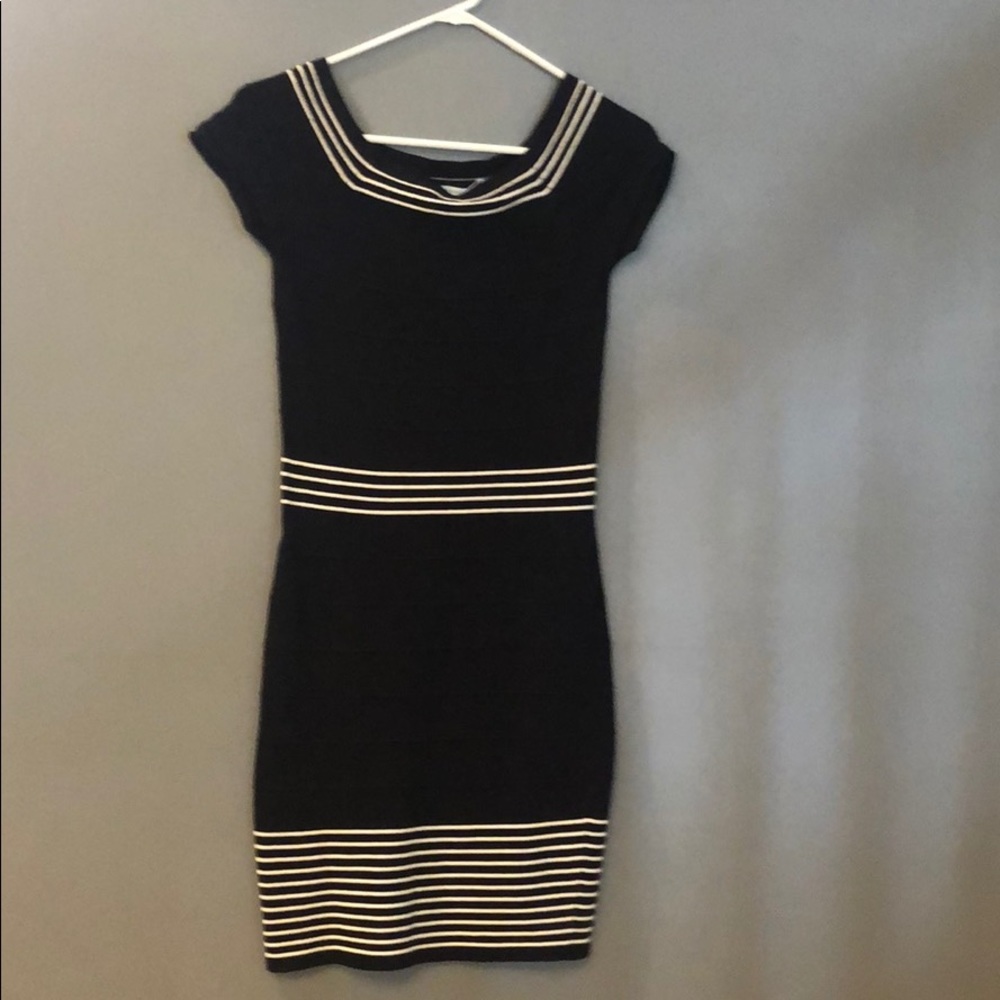 Women’s Cap Sleeve Black Dress